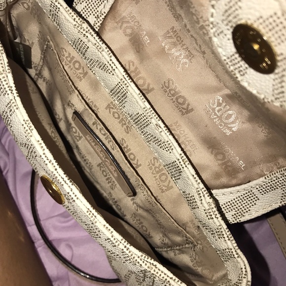 MK crossbody bag - Picture 4 of 4